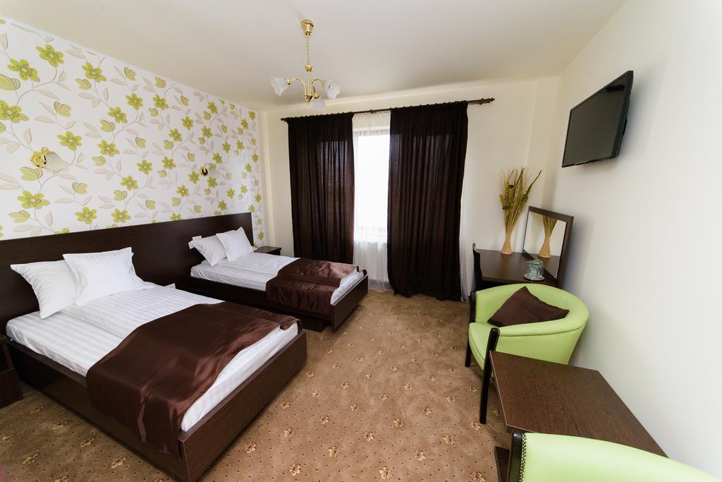 Hotel Miky Arad Oda fotoğraf